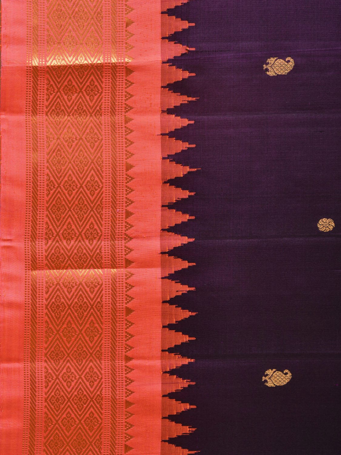 Purple and Peach Gadwal Silk Handloom Saree with Mango Pallu and Border Design - Global Threads - Distacart