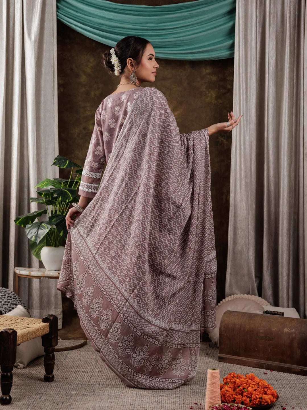 Yufta Purple Ethnic Motifs Pure Cotton Kurta Dupatta Set With Lace Detailing