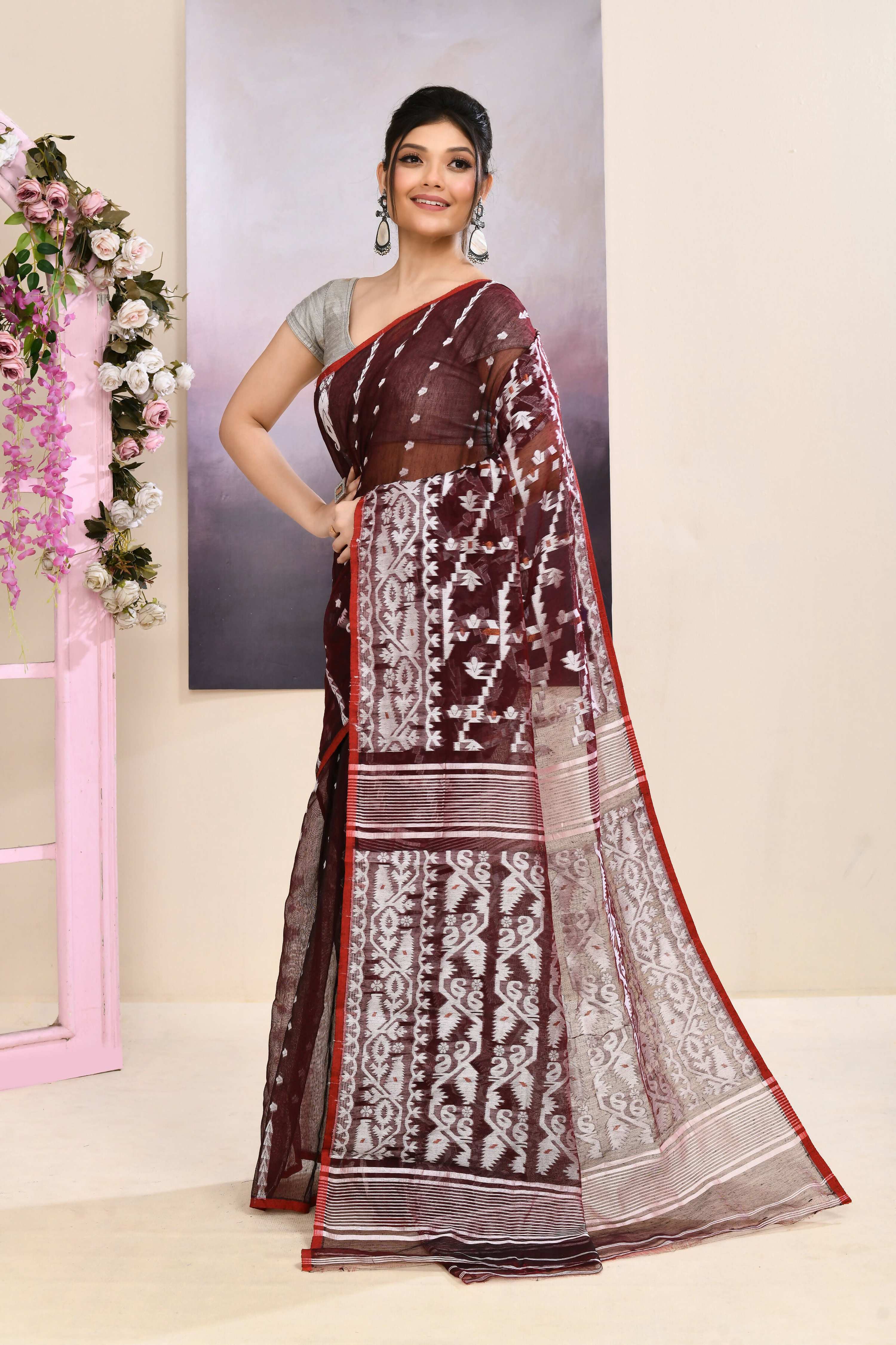 Piyari Fashion Women's Wine Embellished Cotton Blend Jamdani Saree - Dista