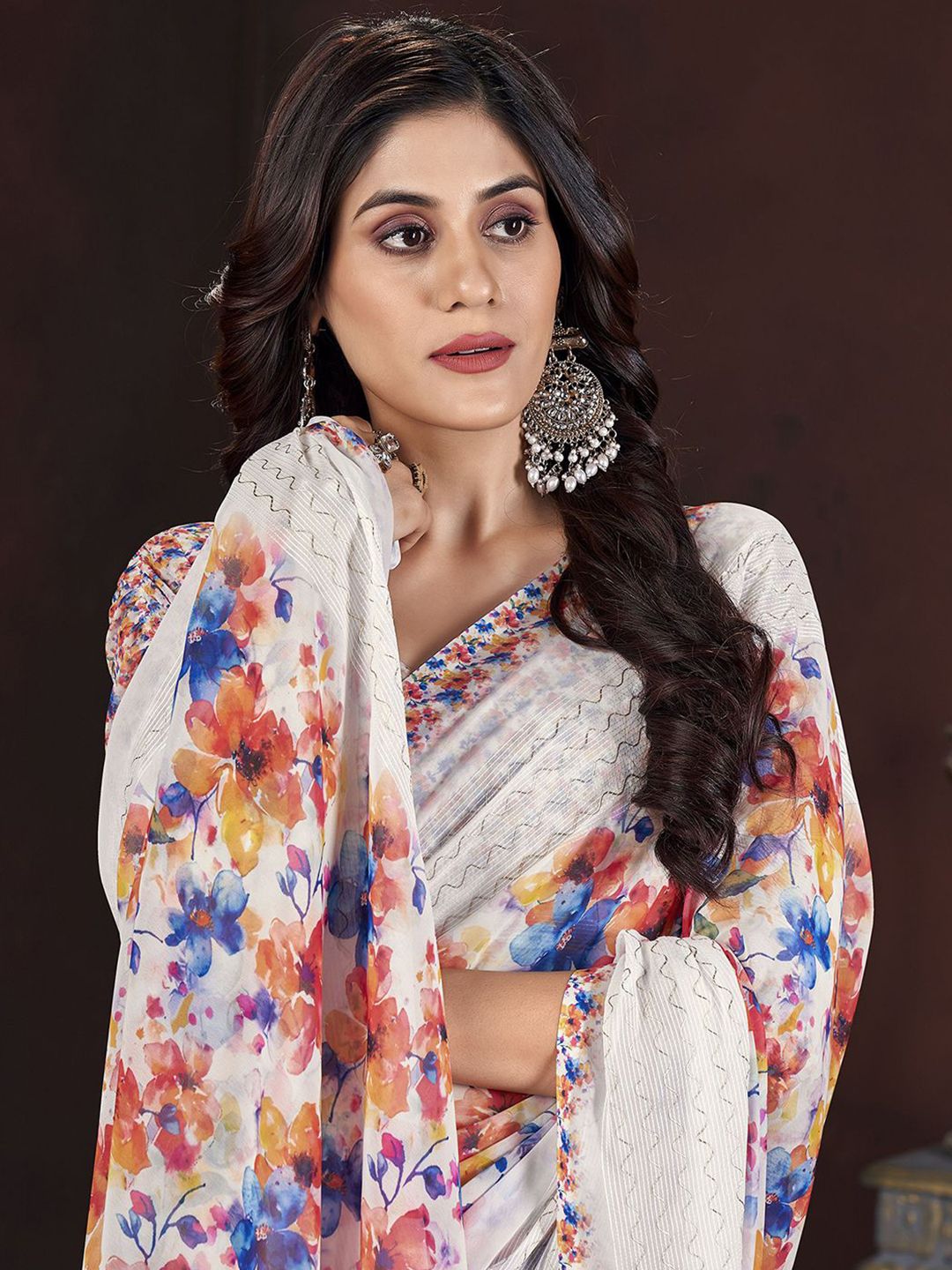 Mitera Floral Pure Georgette Saree - Distacart