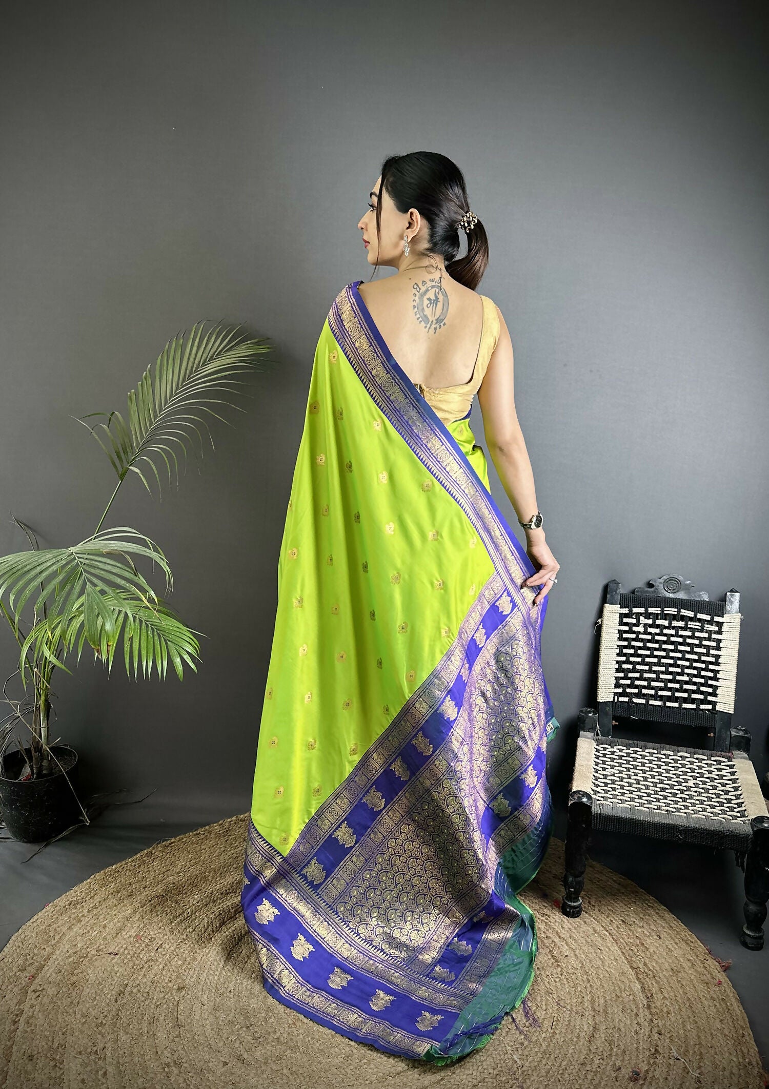 Joban Fashion Parrot Green Banarasi Soft Silk Woven Butti Saree