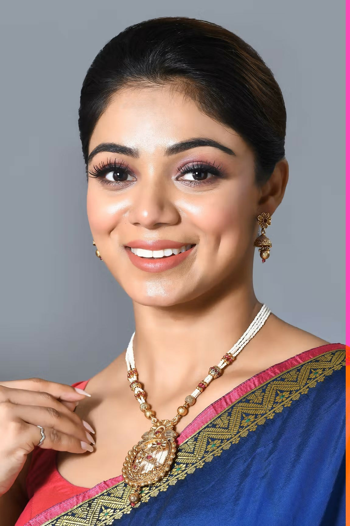 Joban Fashion Women Golden White Ruby Pendant Set With Earrings