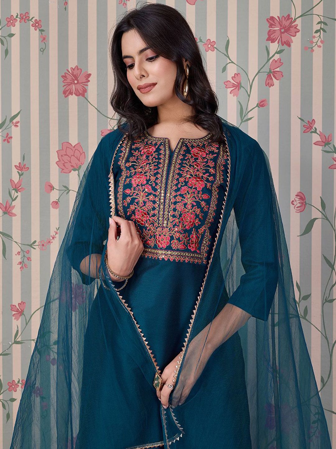 Ode by House of Pataudi Blue Ethnic Motifs Embroidered Zari Kurta With Trousers & Dupatta - Distacart