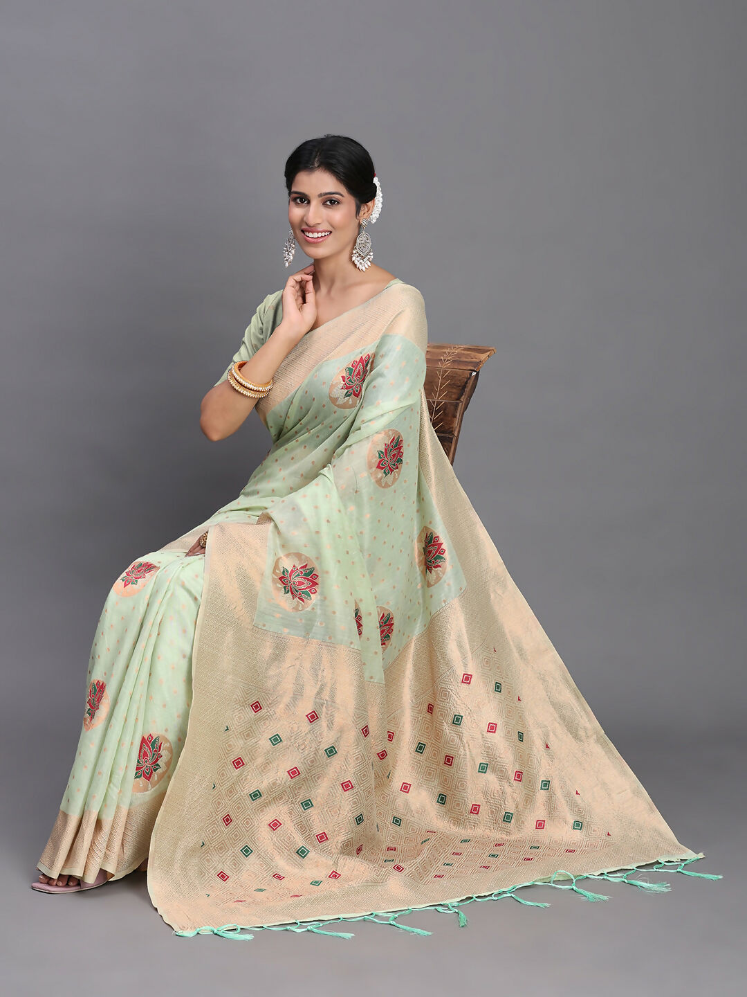Astita Linen Cotton Light Green Saree