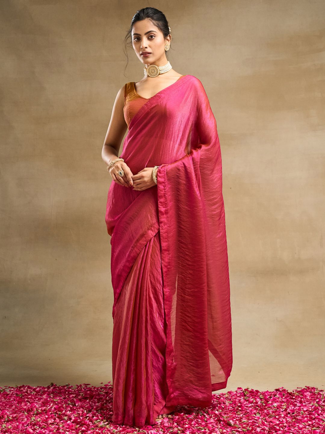 kasee Solid Saree - Distacart