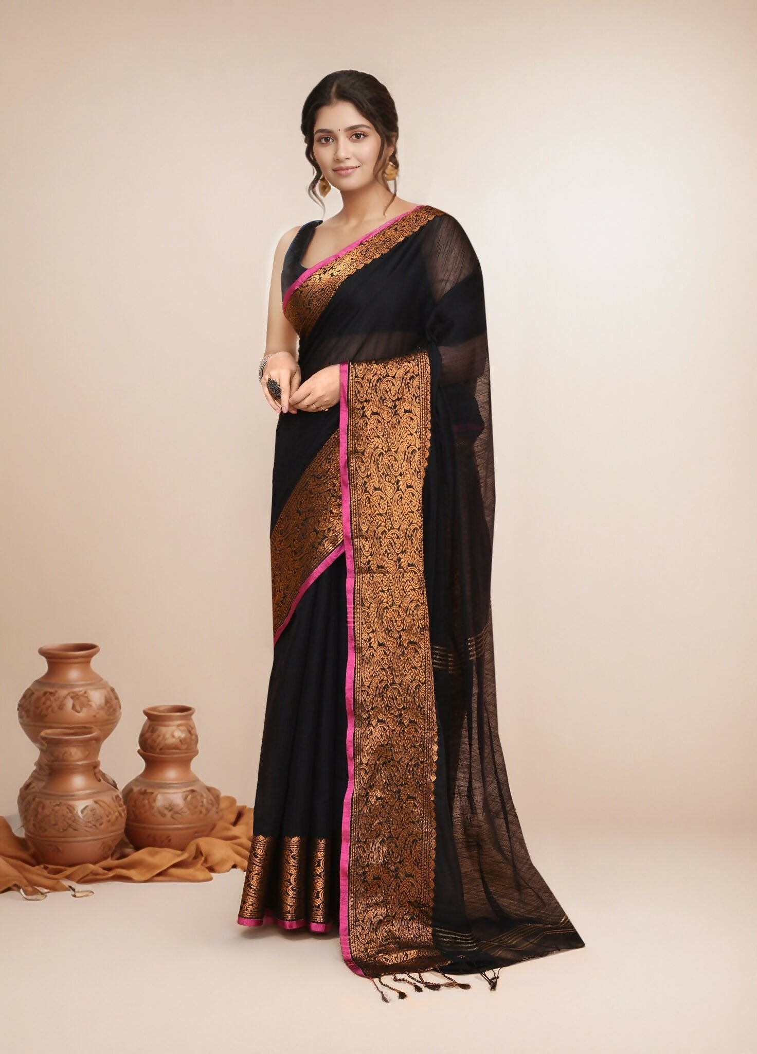 Joban Fashion Black Cotton Blend Handloom Saree - Dista