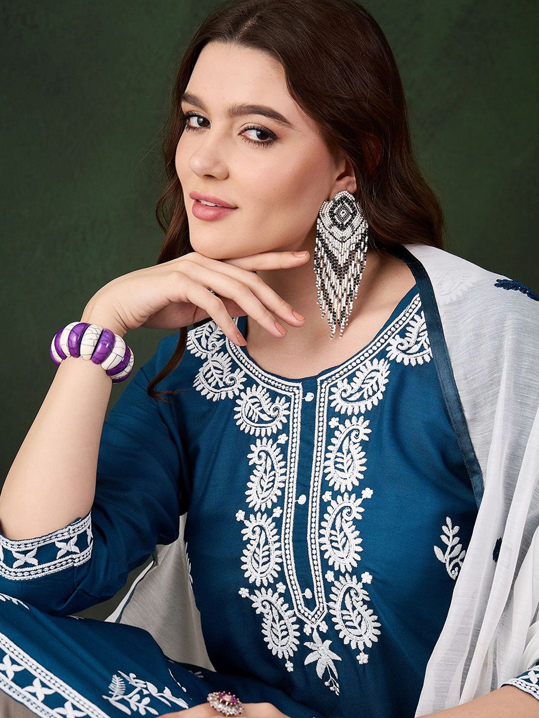 Sangria Teal Blue Paisley Embroidered Thread Work Straight Kurta & Trouser With Dupatta - Distacart