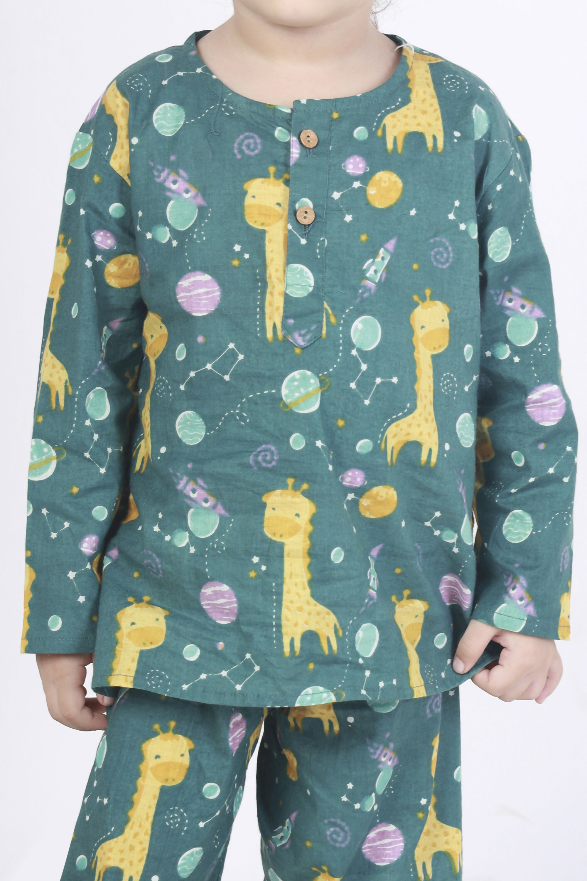 Breathables Green Giraffe Print Cotton Nightsuit Set For Kids - Dista