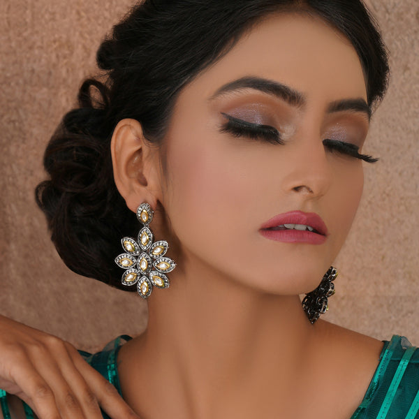 Dual Tone Kundan Flower Studs (silver) - Ruby Raang - Distacart