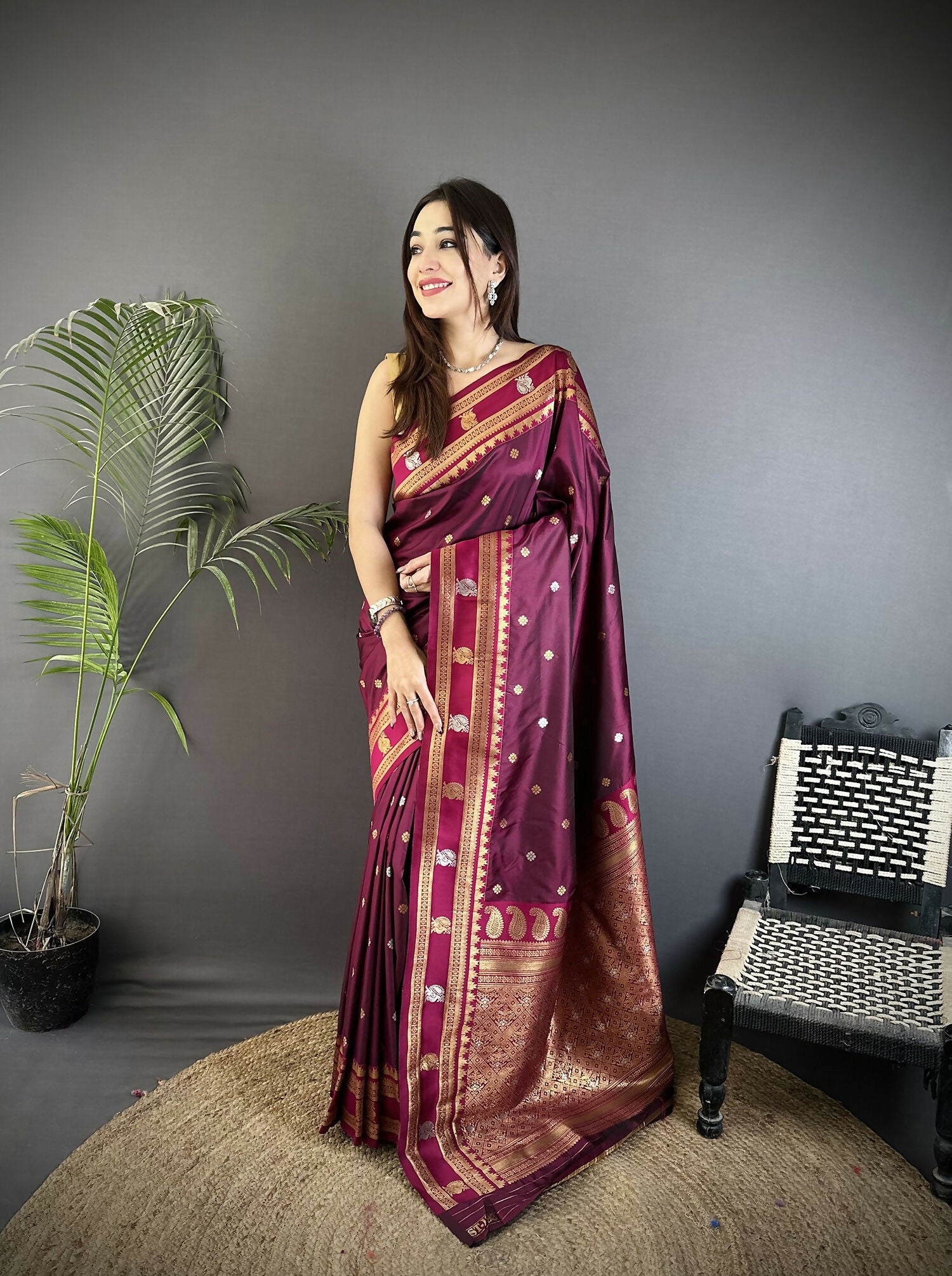Joban Fashion Maroon Banarasi Soft Silk Woven Saree