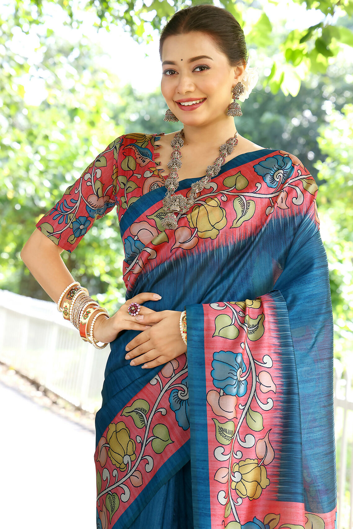 KAJAL_LOTUS_BLUE (2)