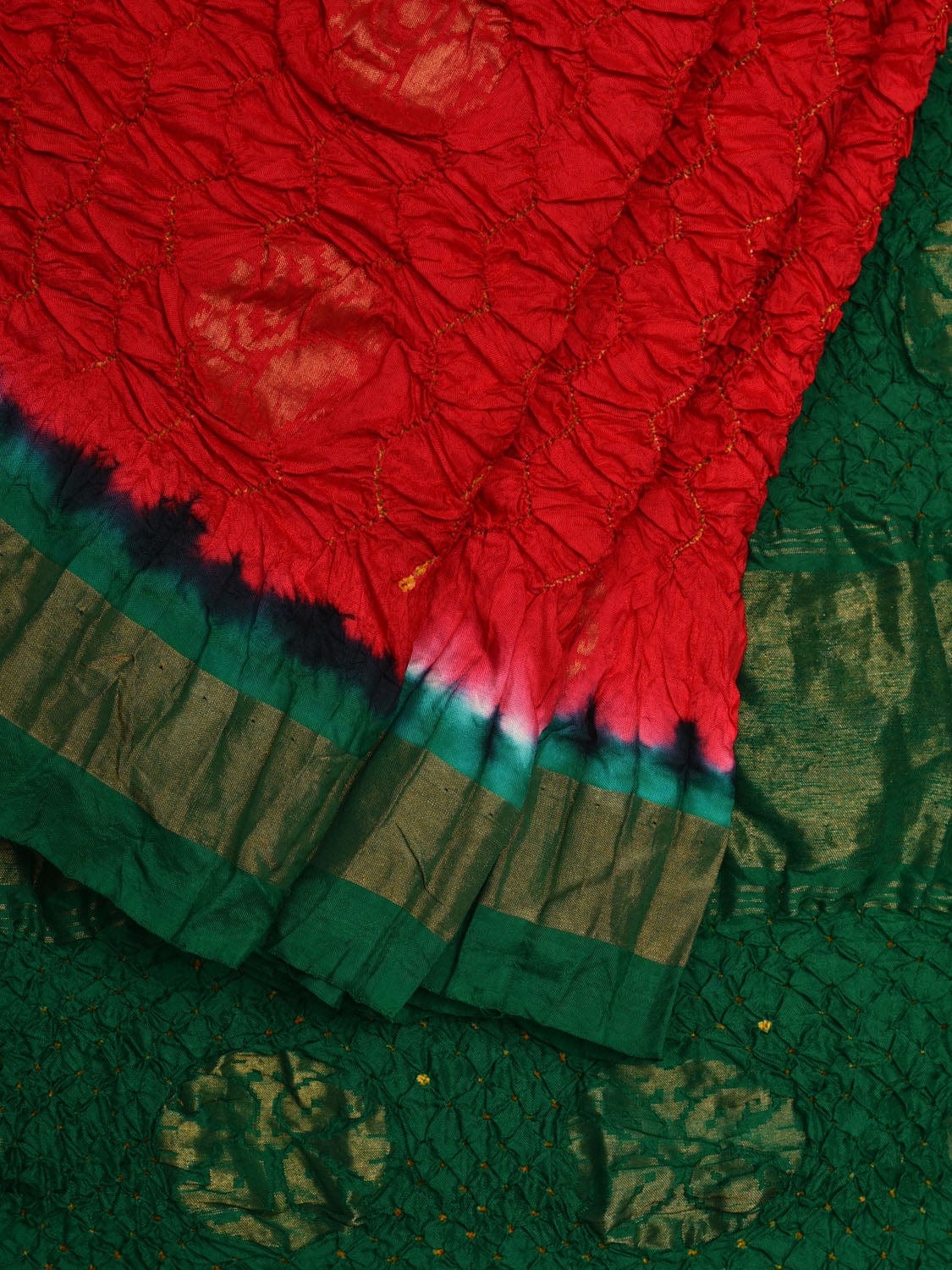 Red and Green Bandhani Uppada Silk Handloom Saree with Nilambari Buta Design - Global Threads - Distacart