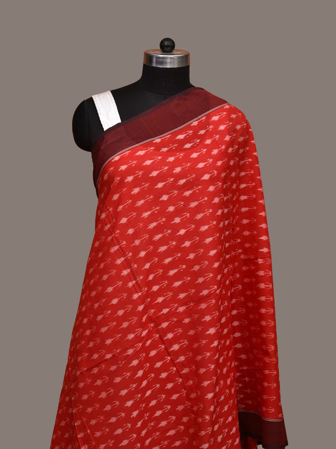 Red Pochampally Ikat Cotton Handloom Dupatta with Arrows Buta - Global Threads - Distacart