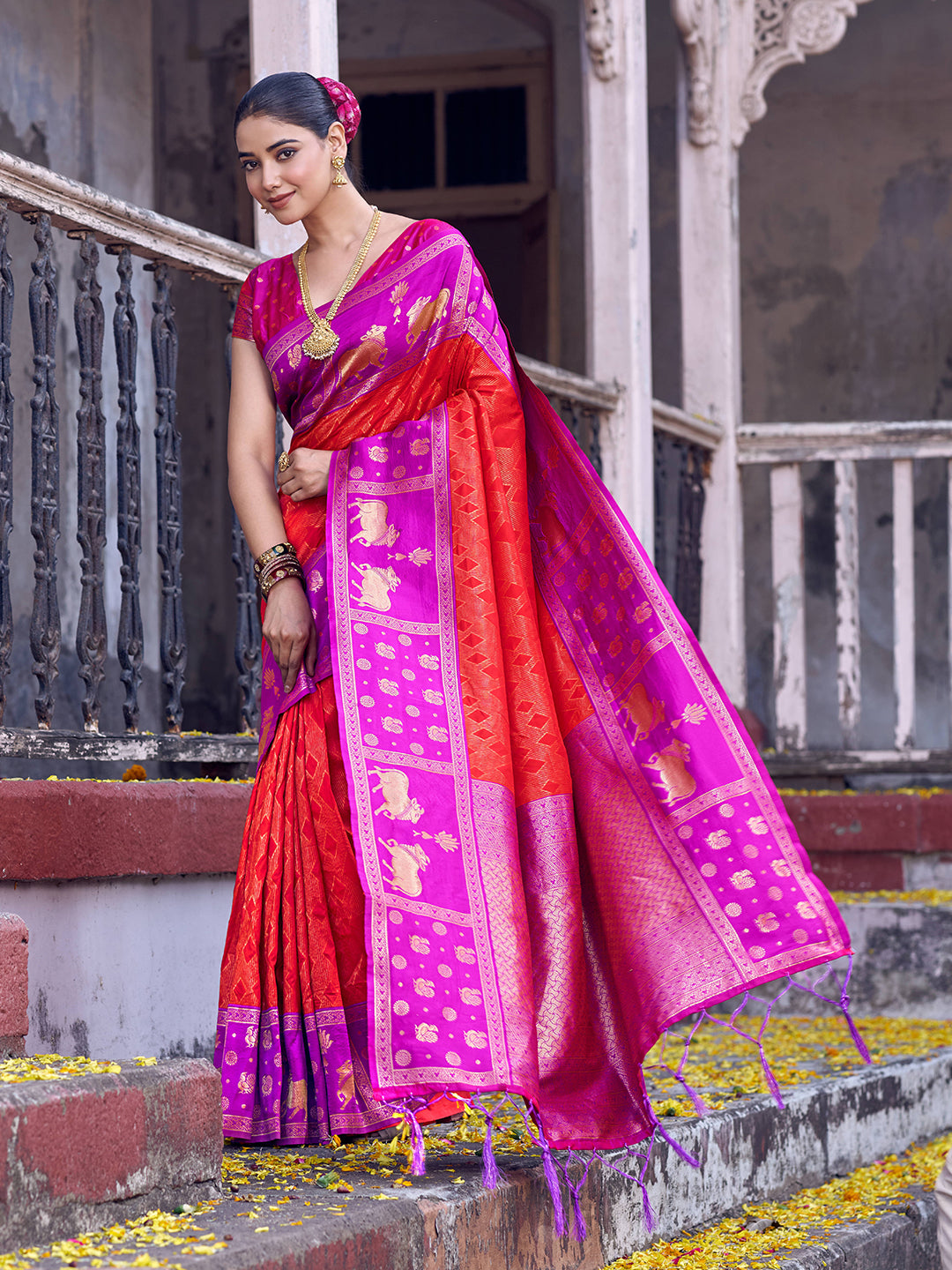 Anaita Red Soft Silk Woven Saree With Blouse - Dista
