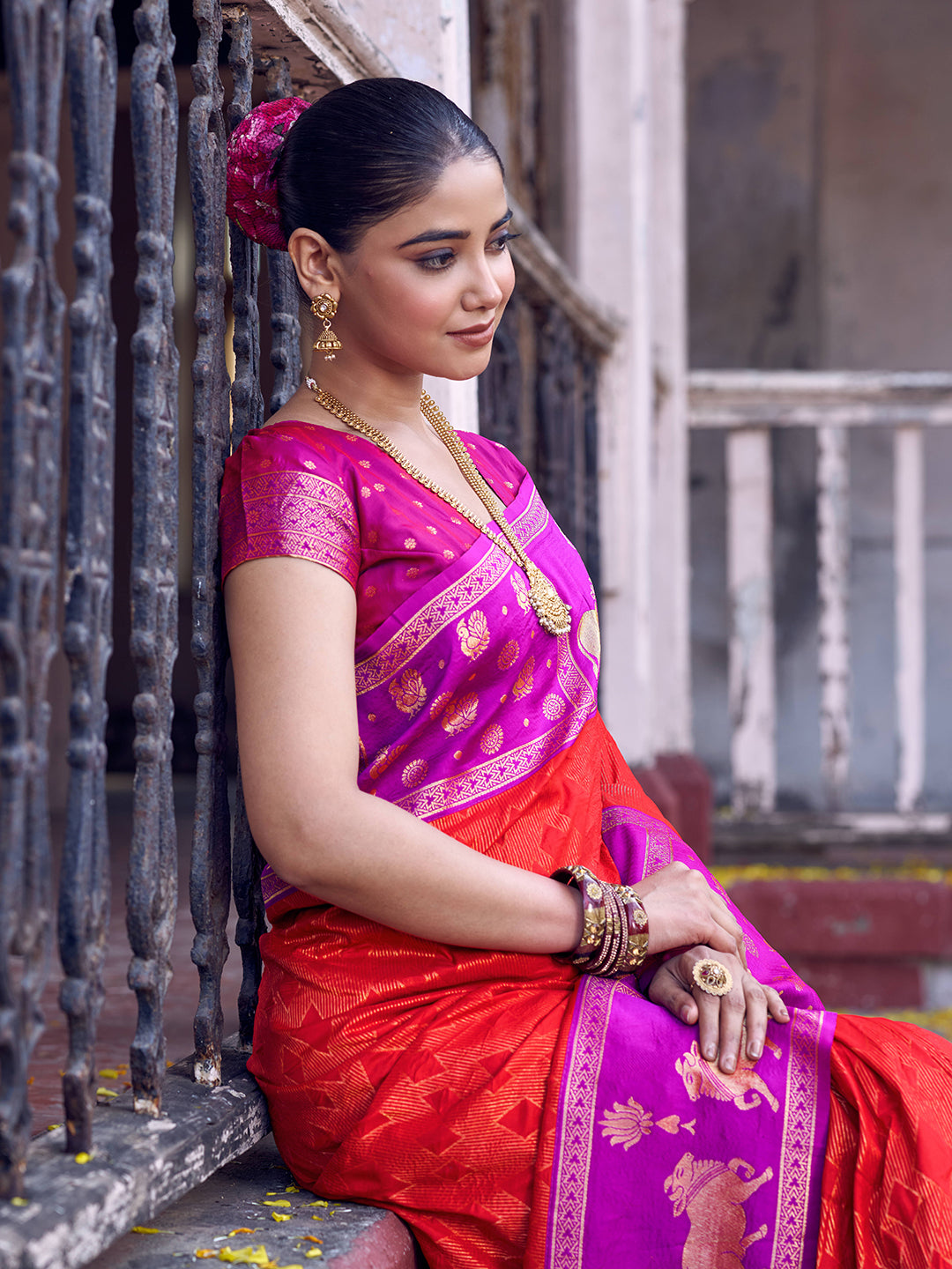 Anaita Red Soft Silk Woven Saree With Blouse - Dista