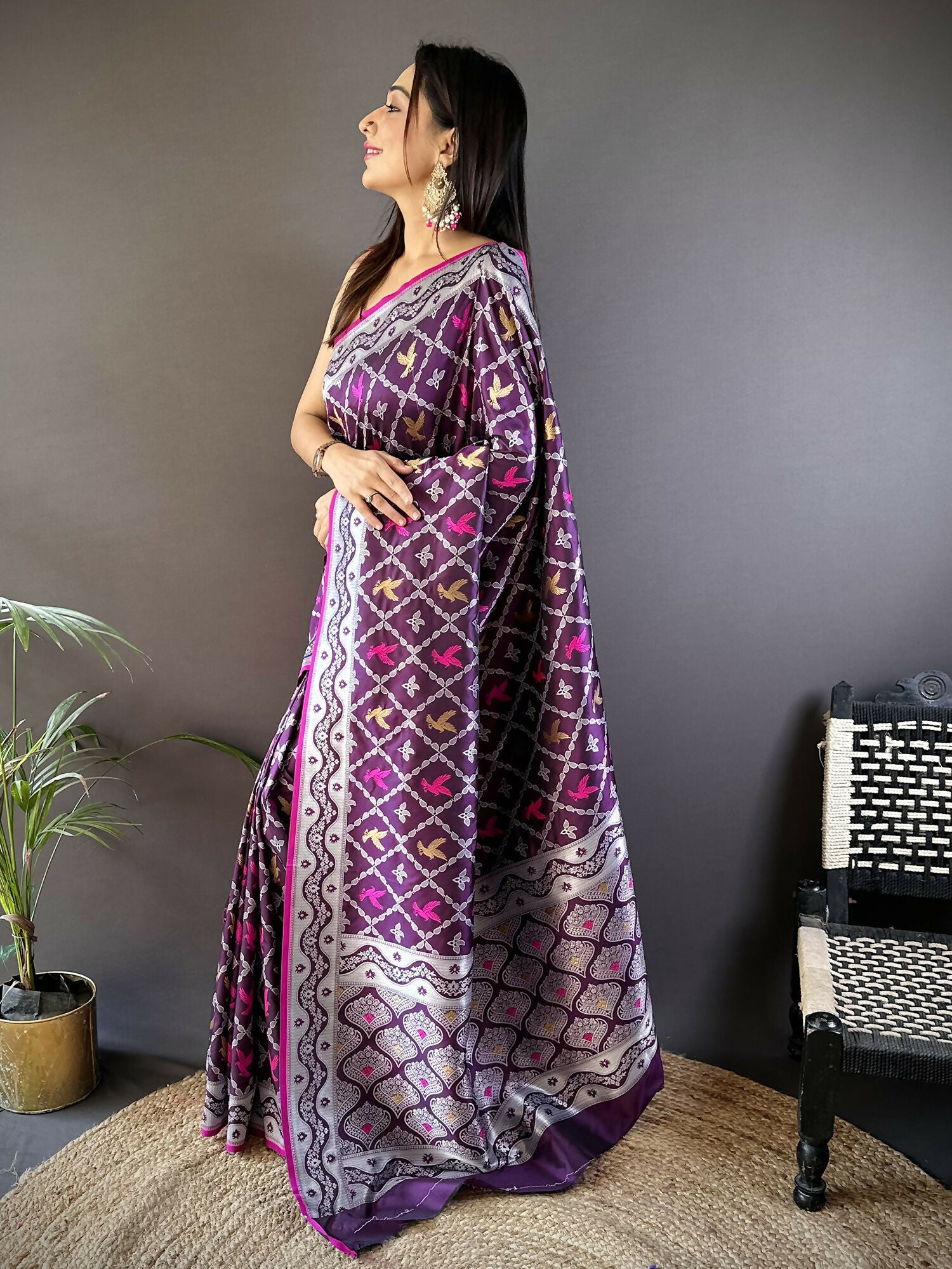 Joban Fashion Purple Jacquard Woven Pattern Lichi Soft Silk Banarasi Saree - Dista