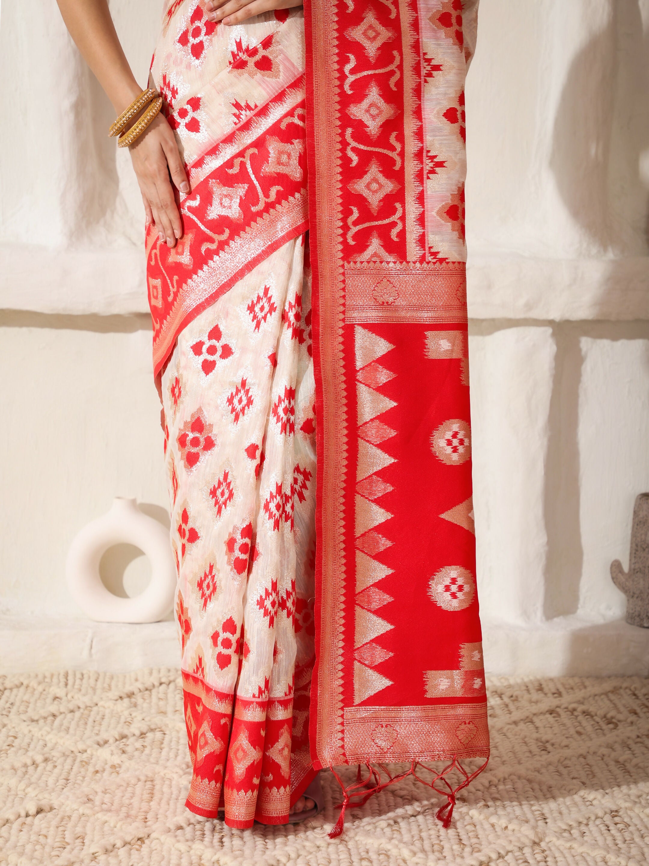 Astita Linen Cotton Red & White Saree