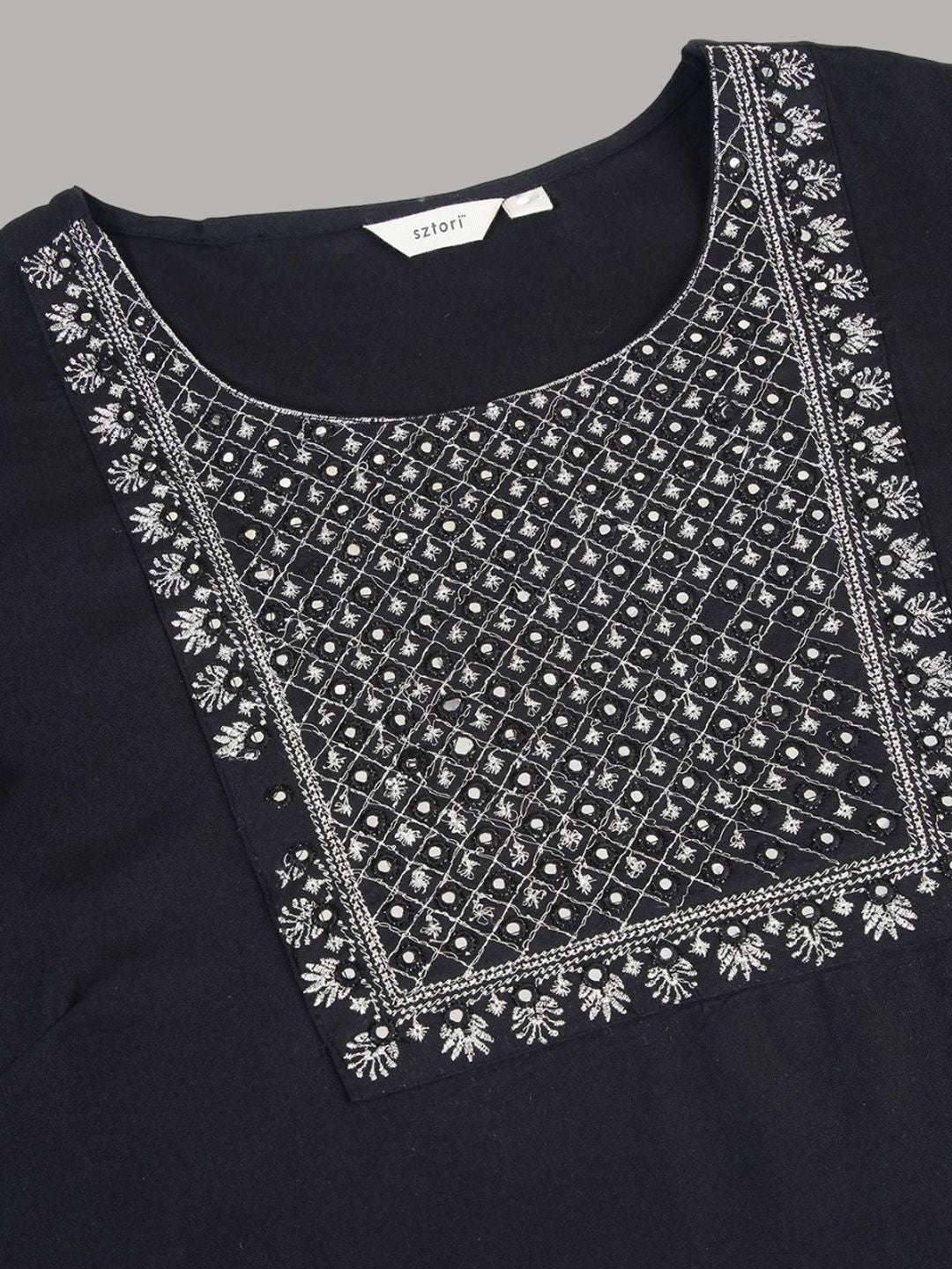 Sztori Plus Size Floral Yoke Design Mirror Work Straight Kurta