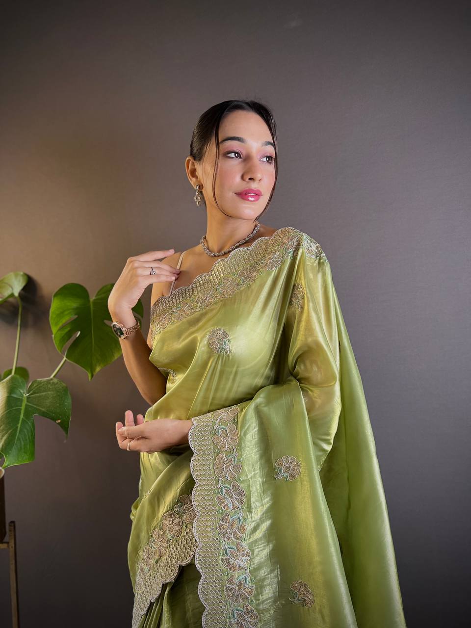 Teeya Creation Parrot Color Gold Crush Embroidery Work Saree - Distacart