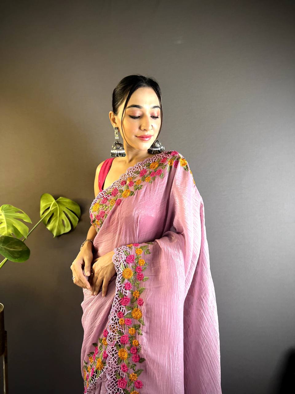 Teeya Creation Onion Color Gold Crush Embroidery Work Saree - Distacart