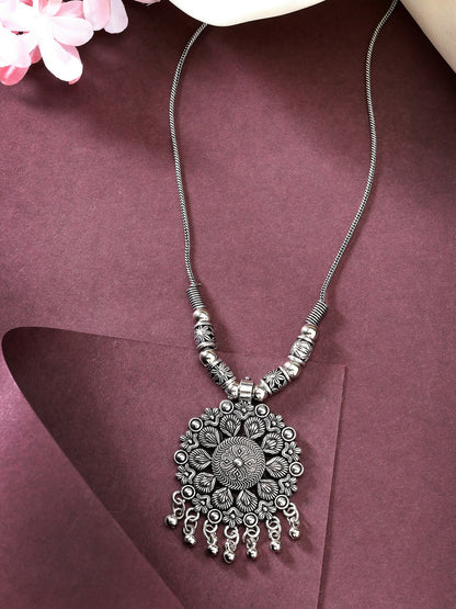 NVR Women's Silver-Toned Floral Shape Pendant with Chain - Distacart