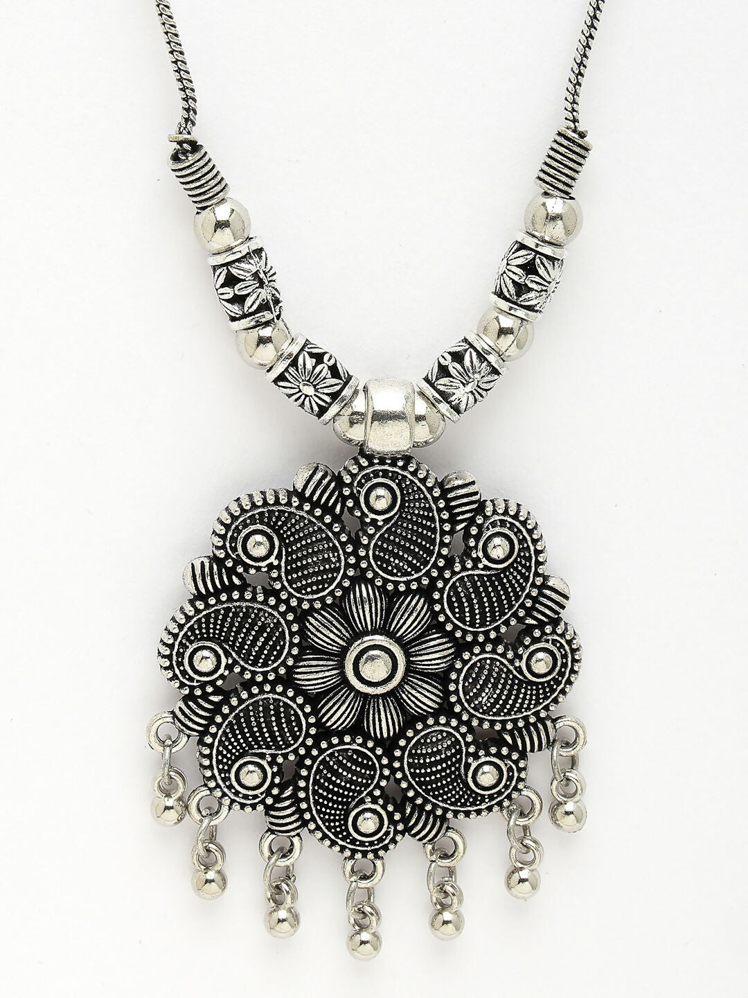 NVR Women's Silver-Toned Floral Shape Pendant with Chain - Distacart