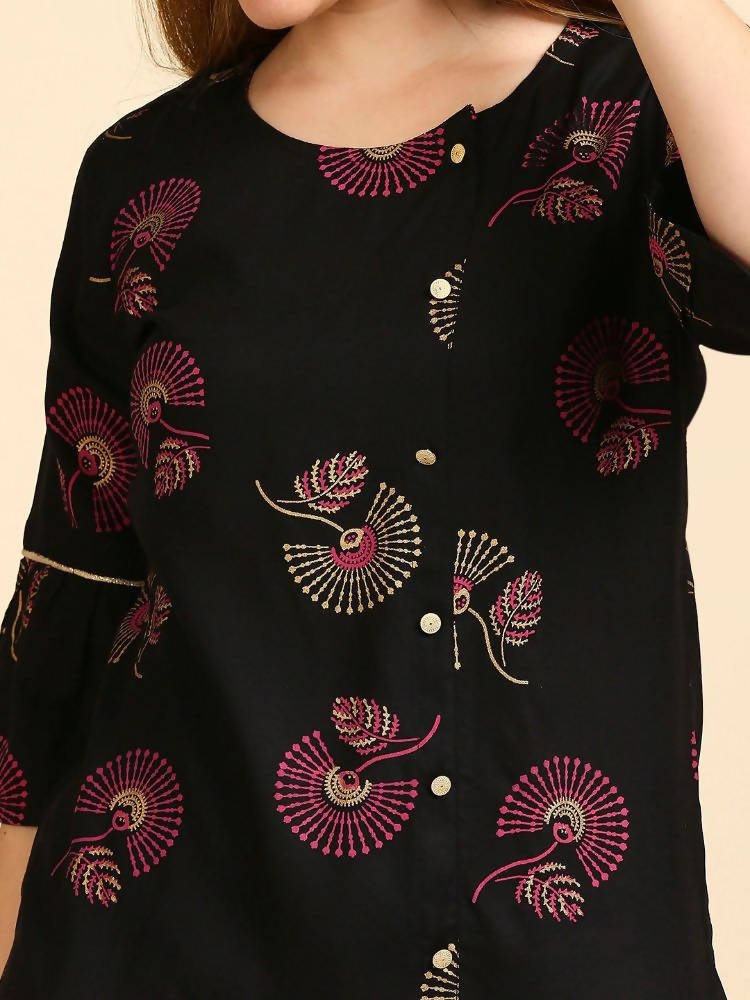 Anubhutee Black & Golden Printed Straight Kurti - Distacart