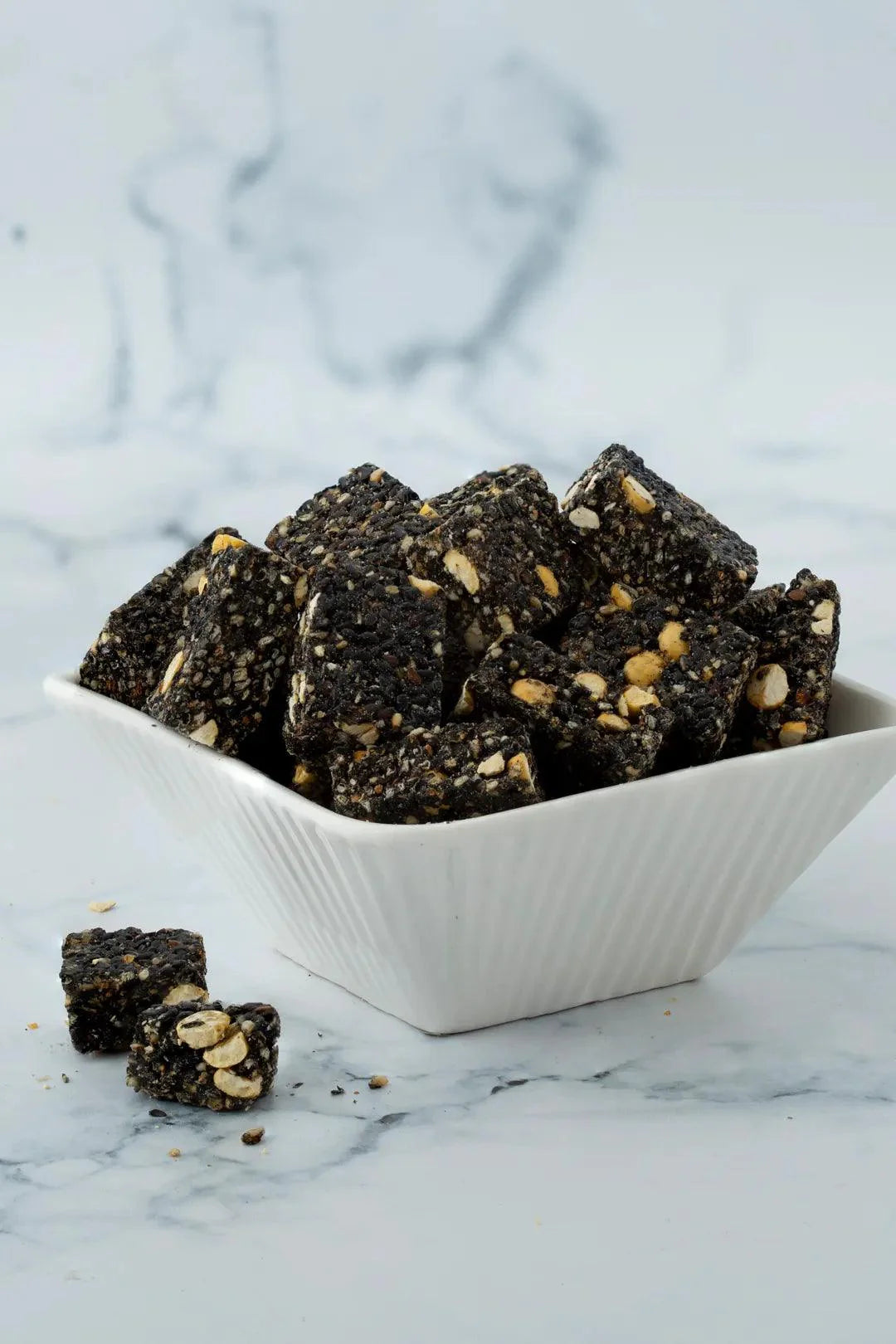 Sattur Mittai Kadai Black Sesame Chikki Bites - Distacart