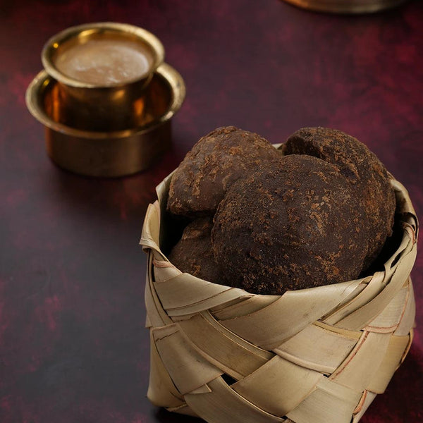 Sattur Mittai Kadai Palm Jaggery / Karupatti
