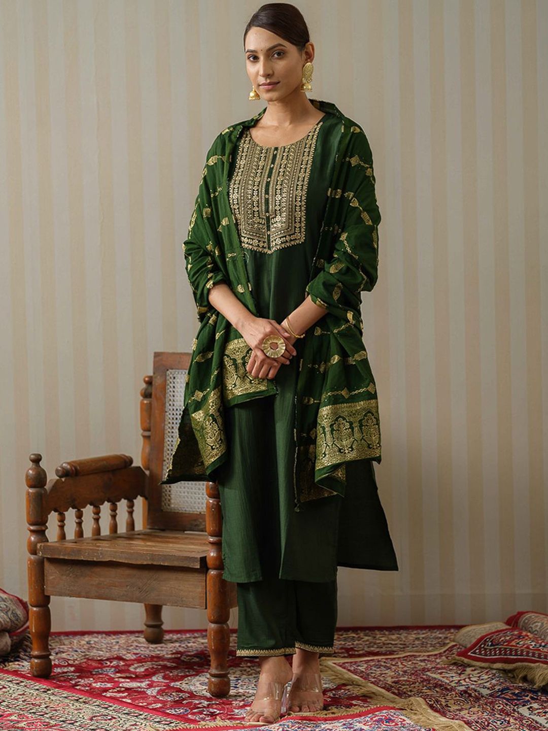 Ode by House of Pataudi Floral Printed Straight Kurta & Trousers With Dupatta - Distacart