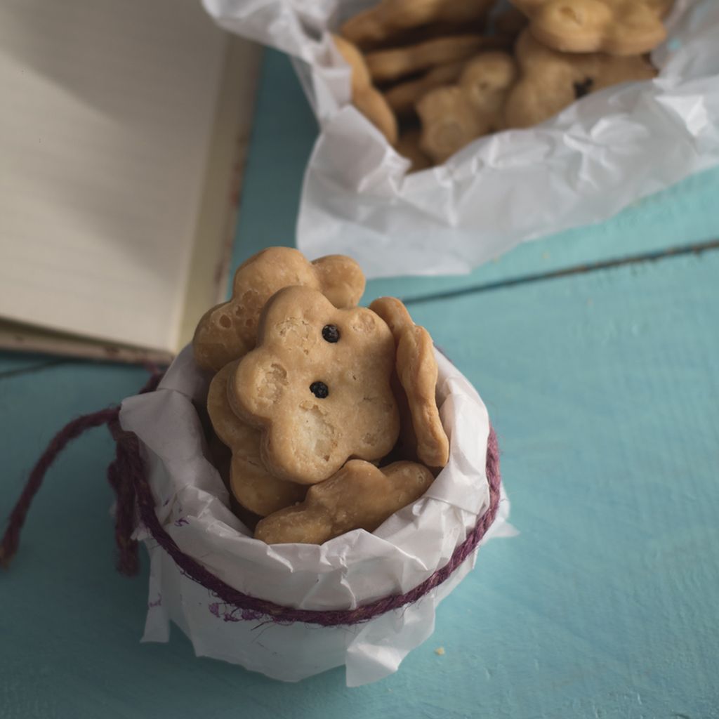 Almond House Small Matri - Distacart