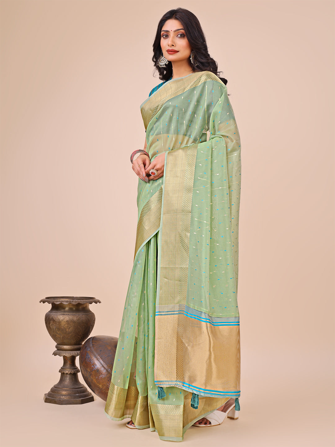 Aanika Women Green Organza Saree With UnStiched Blouse - Distacart