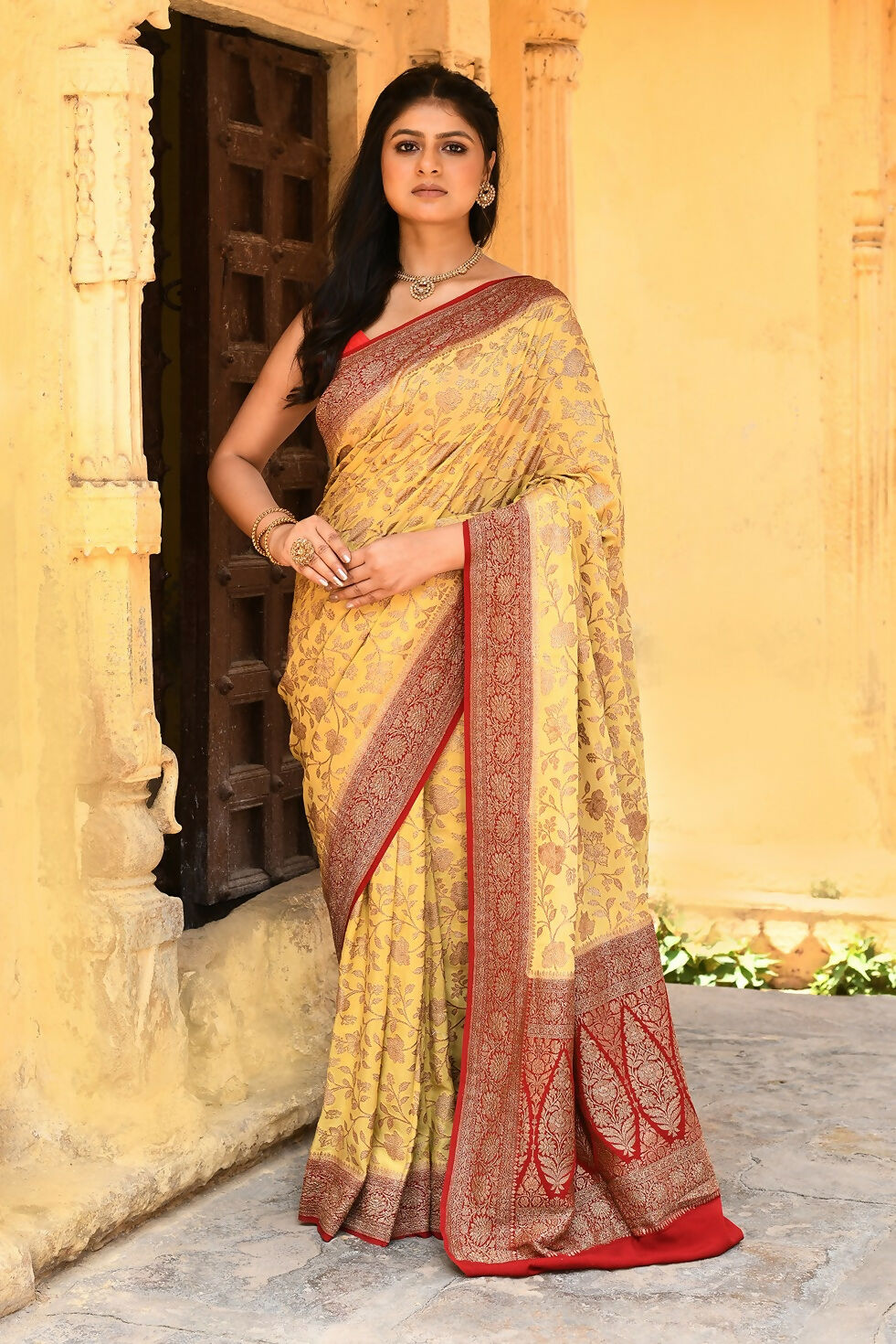 Joban Fashion Yellow Crepe Chiffon Pure Handloom Banarasi Silk Saree - Dista
