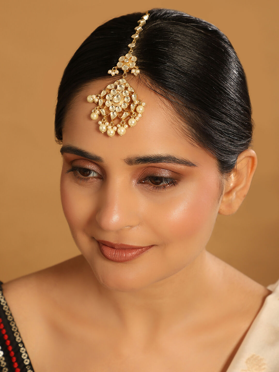 Nuyug 22K Gold-Plated Kundan Studded Maang Tikka Head Jewellery