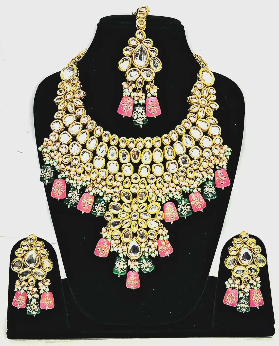 Joban Fashion Hand Made High Quality Gold Plated Base Metal Alloy Kundan Stone Studded Kundan Jewellery Set