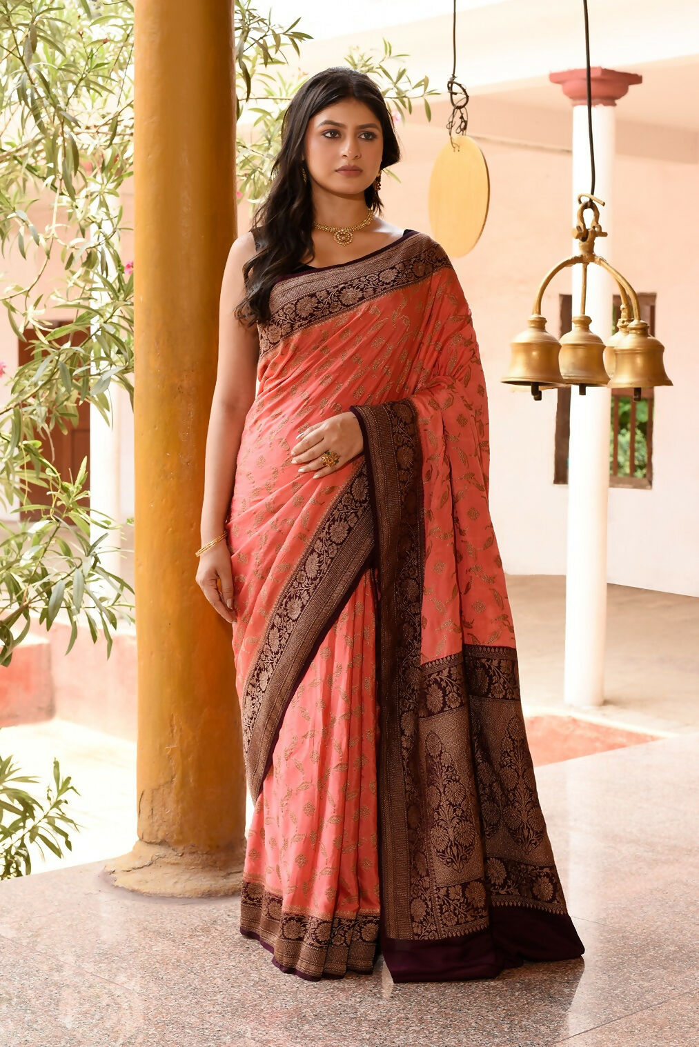 Joban Fashion Coral Crepe Chiffon Pure Handloom Banarasi Silk Saree - Dista