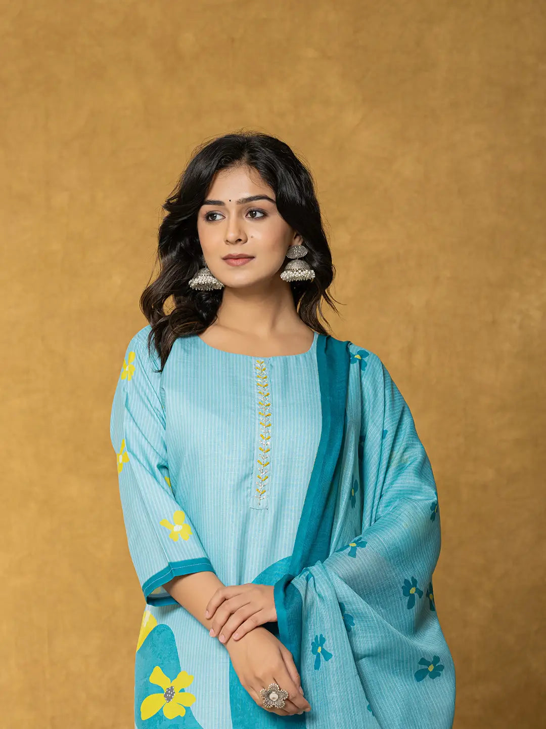 Yufta Teal Green Linen Kurta Dupatta Pant Set