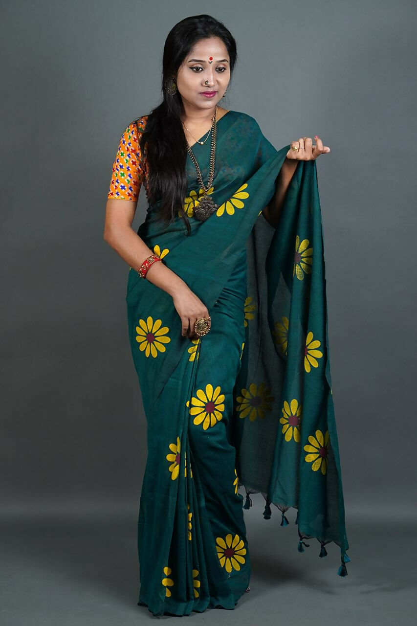 Exclusive Collection Green Pure Cotton Saree With Sunflower Design
