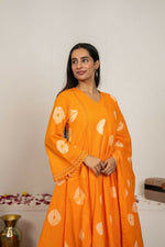 Thumbnail for Joban Fashion Orange Tie & Dye Cotton Suit Set - Distacart