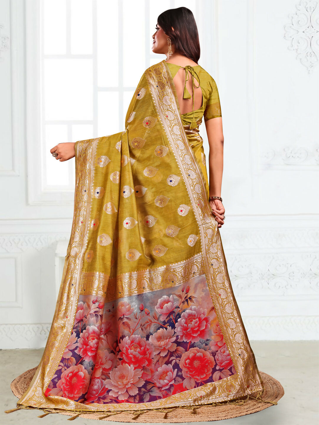 Astita Linen Cotton Mhendi Green Saree
