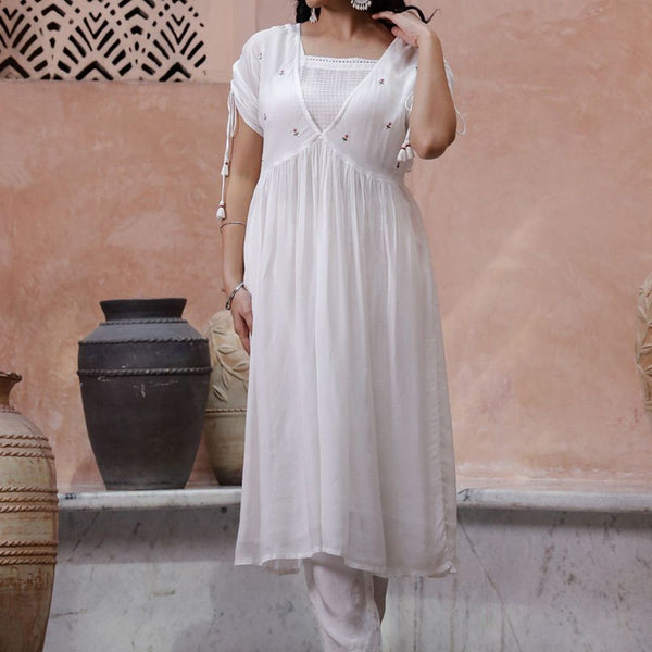 Sangria Floral Embroidered Thread Work Kurta with Trouser - Distacart