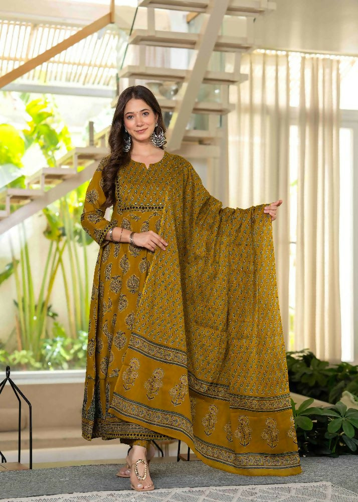 Jaimini Women Cotton Printed Round Neck 3/4 Sleeves Calf Length Flared Kurta Pant And Dupatta Set - Dista