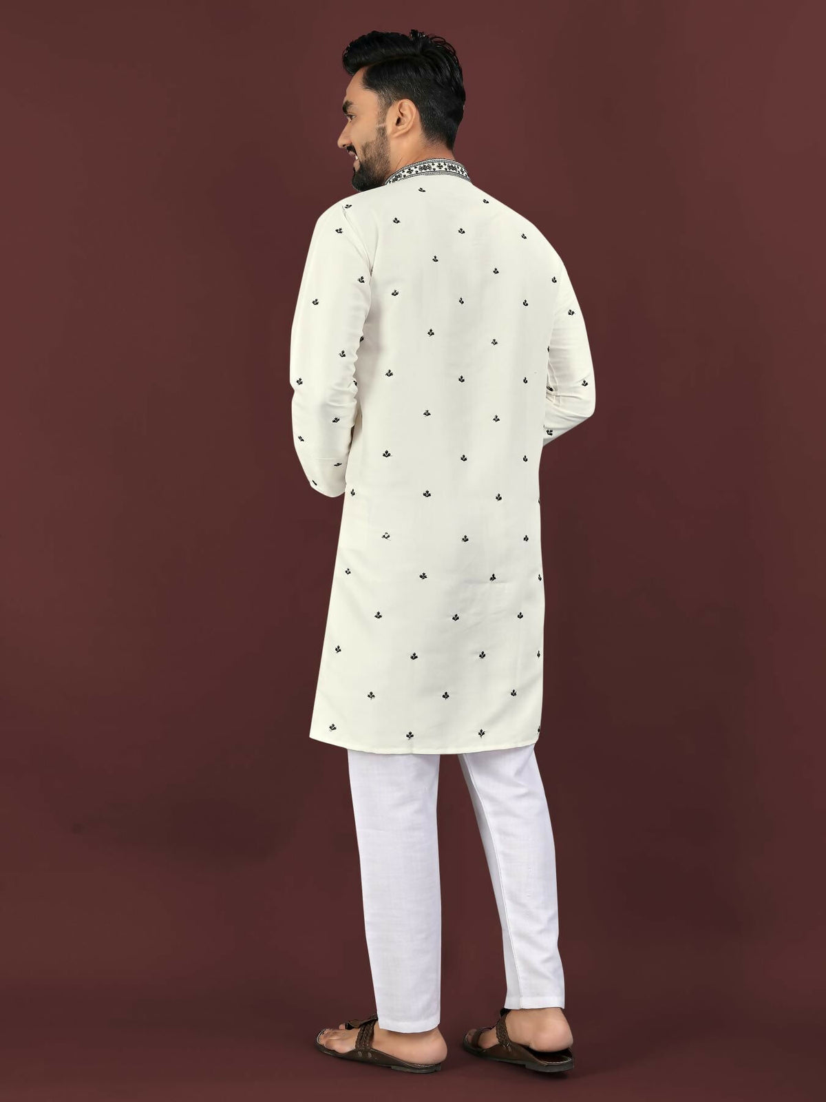 Anaita White Embroidered Silk Straight Kurta - Distacart