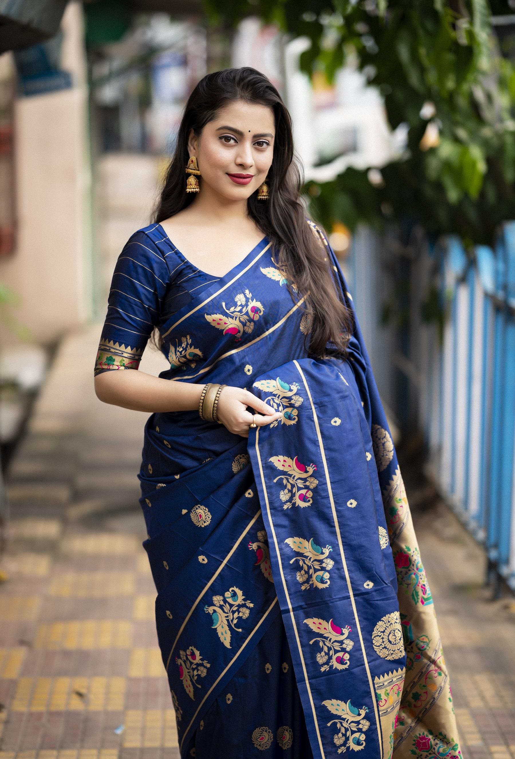 Navy Blue Pure Silk Woven Design Saree with Unstitched Blouse - A2M - Distacart