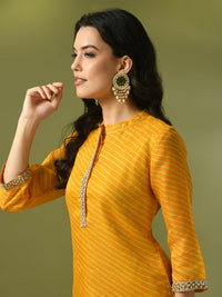 Thumbnail for Myshka Women's Yellow Printed Cotton Blend Straight Party Kurta Set - Distacart