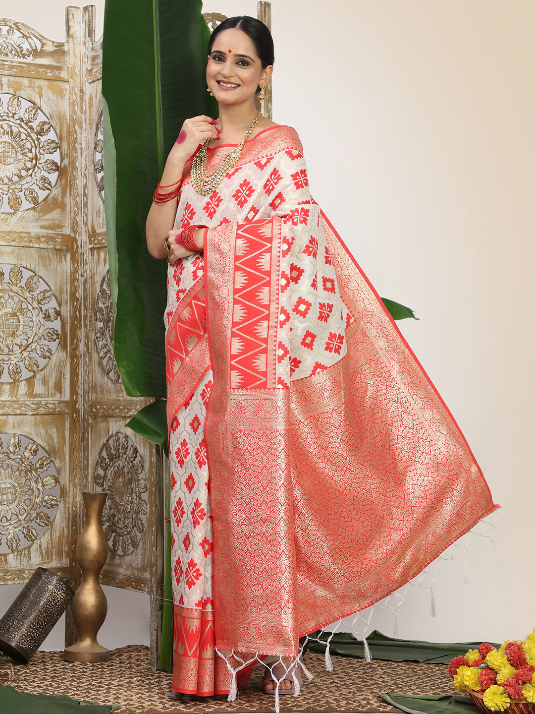 Astita Linen Cotton Red & White Saree