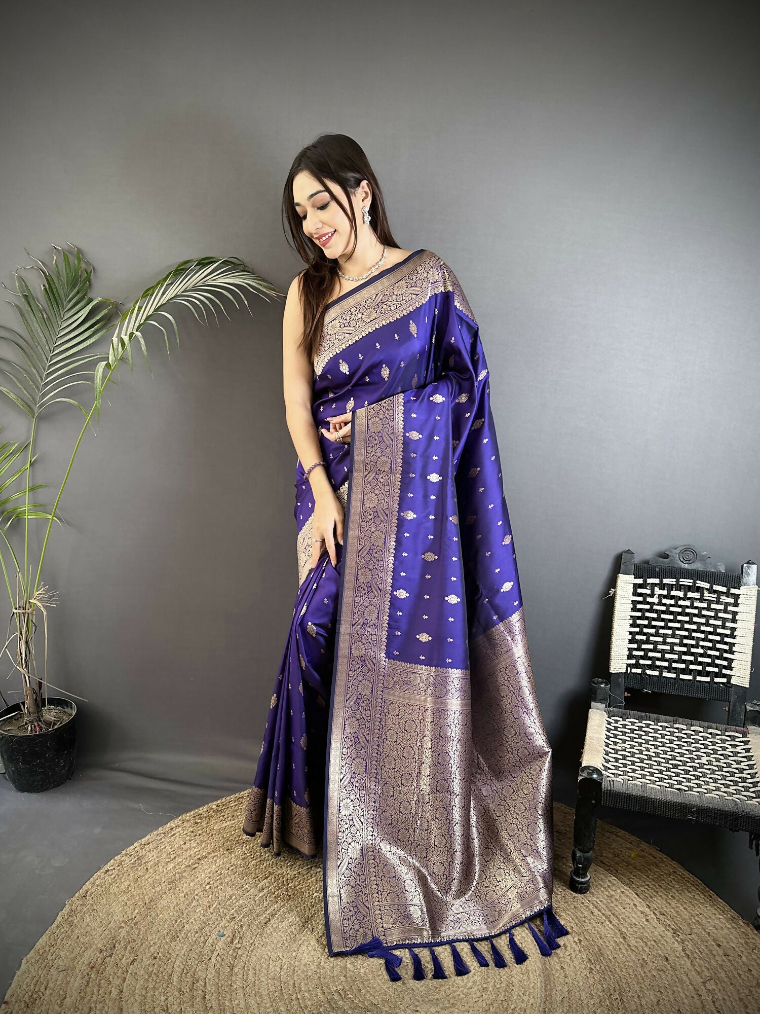 Joban Fashion Royal Blue Zari Weaving Motif Lichi Silk Banarasi Silk Saree - Distacart