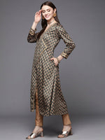 Thumbnail for Ahalyaa Women Green & Cream-Coloured Floral Printed Velvet Kurta - Distacart