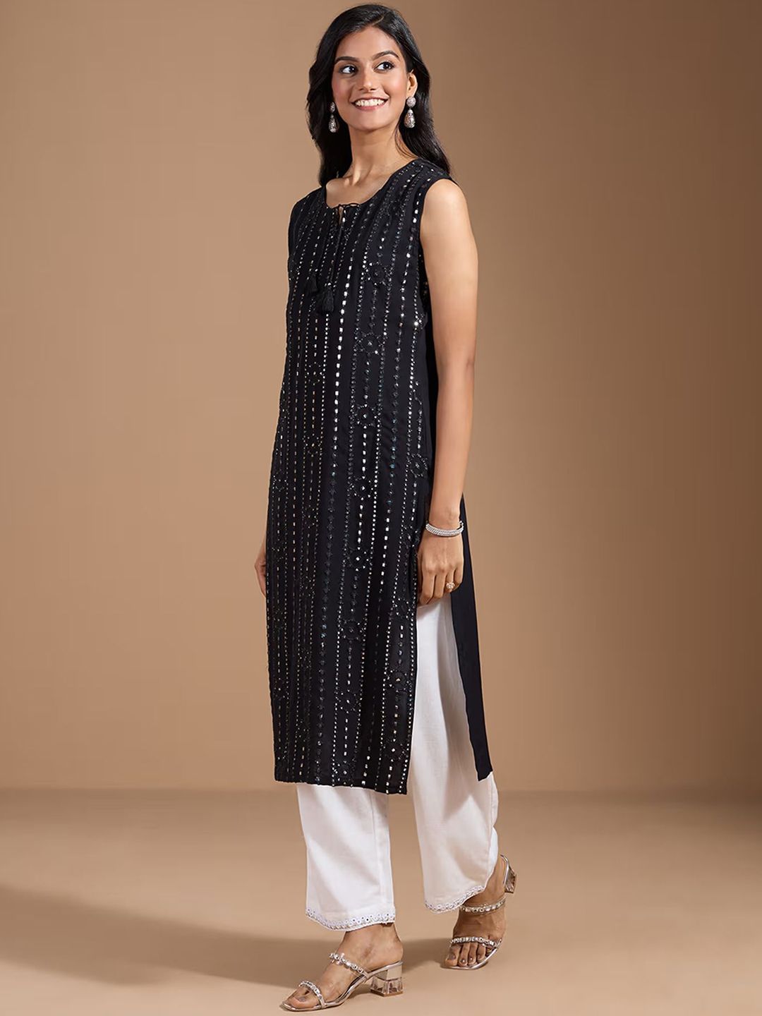 Ode by House of Pataudi Women Thread Work Kurta - Distacart
