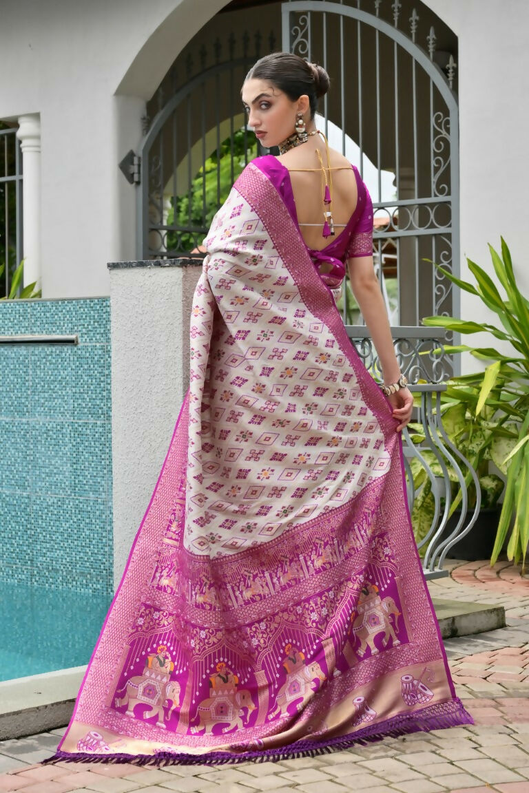 Vishnu Weaves Women's Magenta Banarasi Silk Patola Zari Woven Saree with Blouse